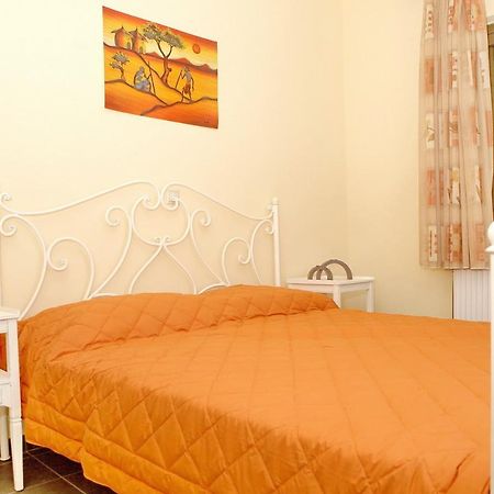 Provenzo And Meliti Villas Lourdata  Buitenkant foto