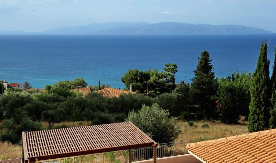 Provenzo And Meliti Villas Lourdata  Buitenkant foto