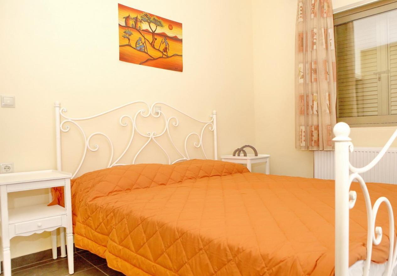 Provenzo And Meliti Villas Lourdata  Buitenkant foto